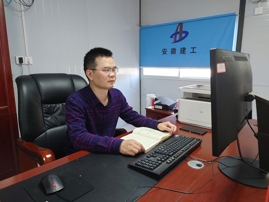 基層職工熱議黨的二十大系列報道（五） ：攻堅克難、奮勇前行，向公司交出一份份高質(zhì)量答卷！